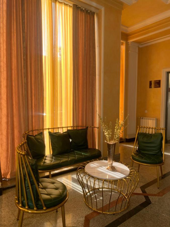 Joy Hotel Yerevan Bagian luar foto
