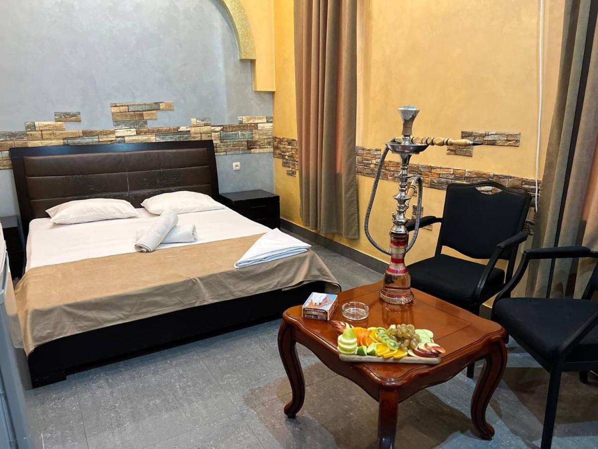 Joy Hotel Yerevan Bagian luar foto