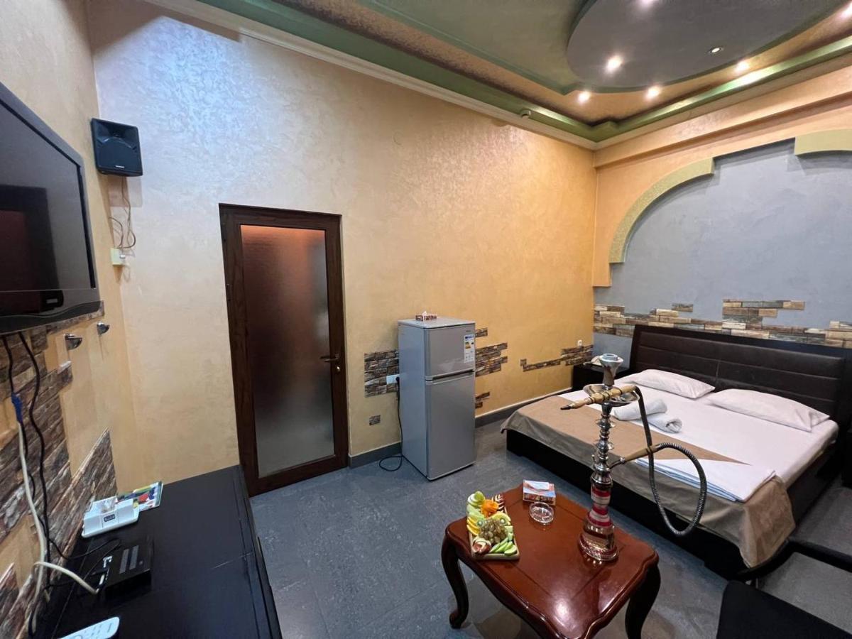 Joy Hotel Yerevan Bagian luar foto